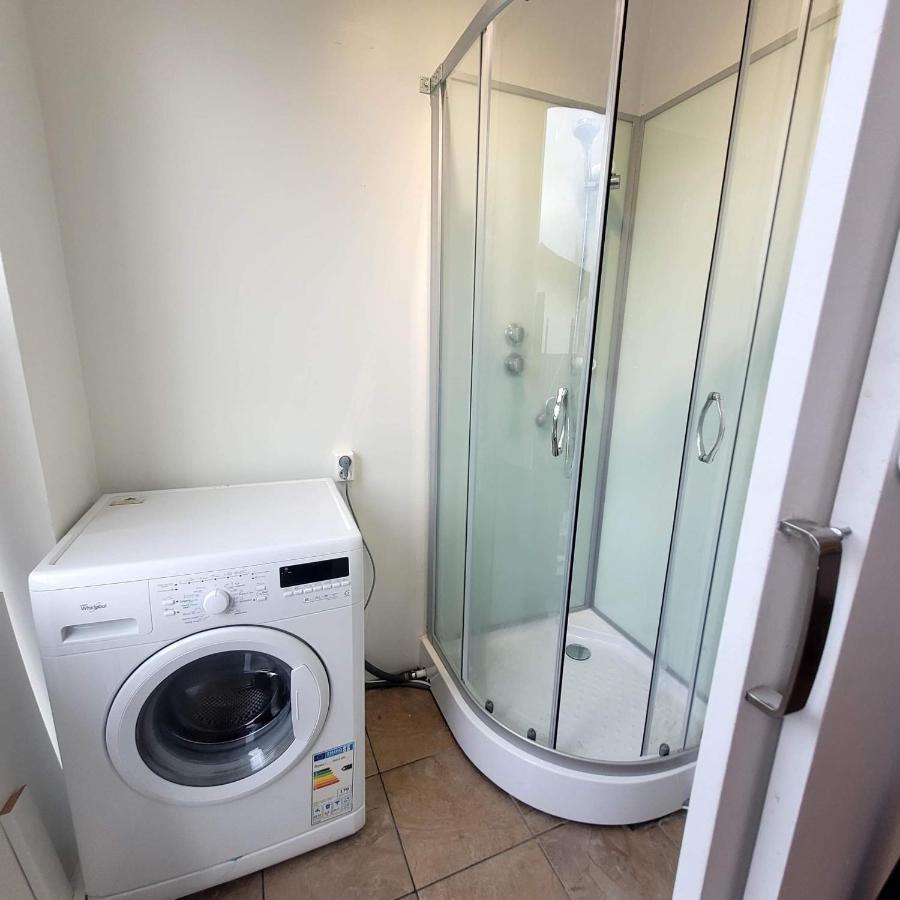1 Bedroom Apartment Hafnarfjörður Exteriör bild